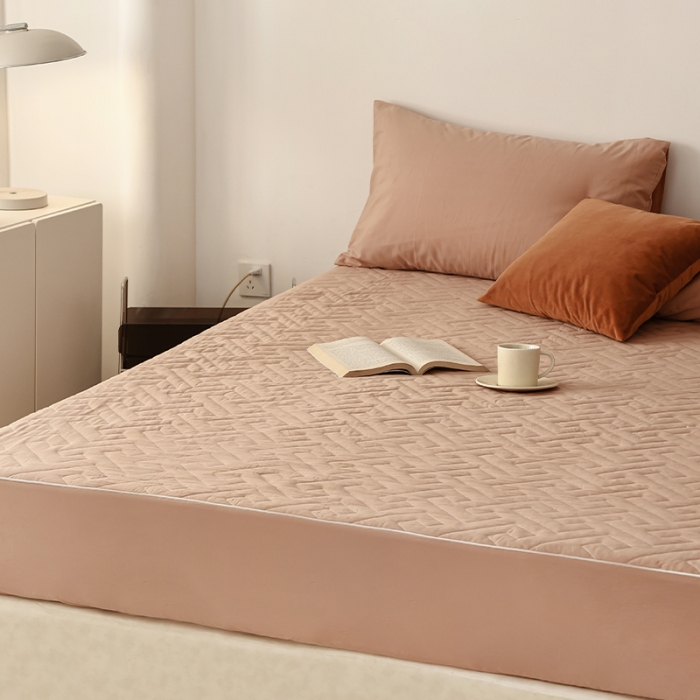 91家纺网 家纺一手货源 找家纺 万盛家纺 2023新款全棉40支水洗棉防水夹棉床笠 软桃