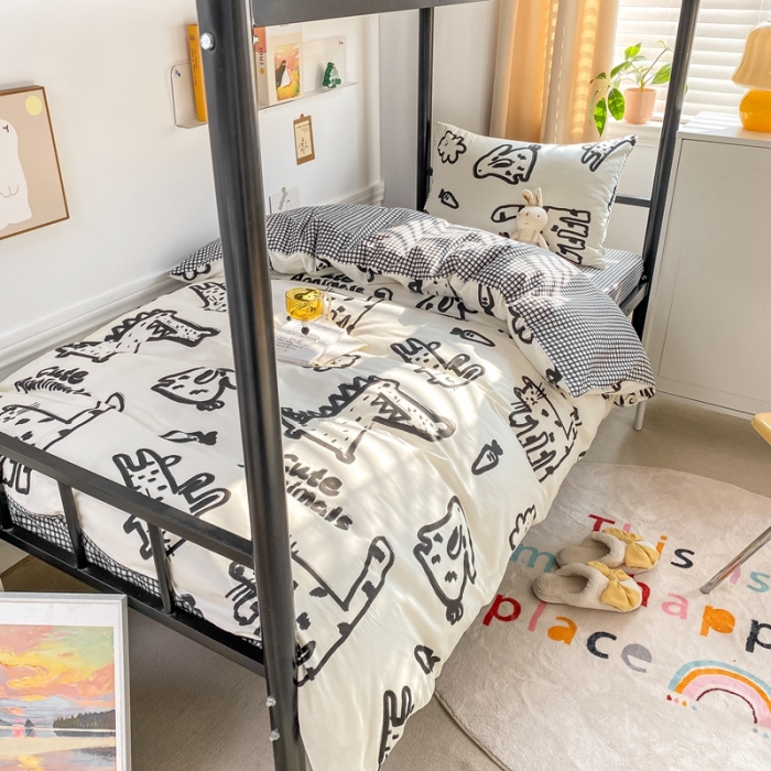 91家纺网 家纺一手货源 找家纺 吉象 2025新款全棉印花学生宿舍三件套 漫画家