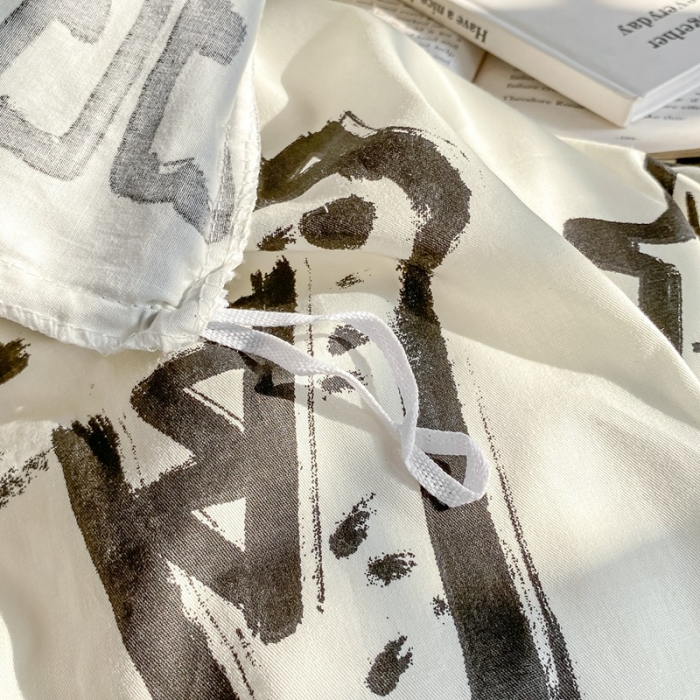 91家纺网 家纺一手货源 找家纺 吉象 2025新款全棉印花学生宿舍三件套 漫画家