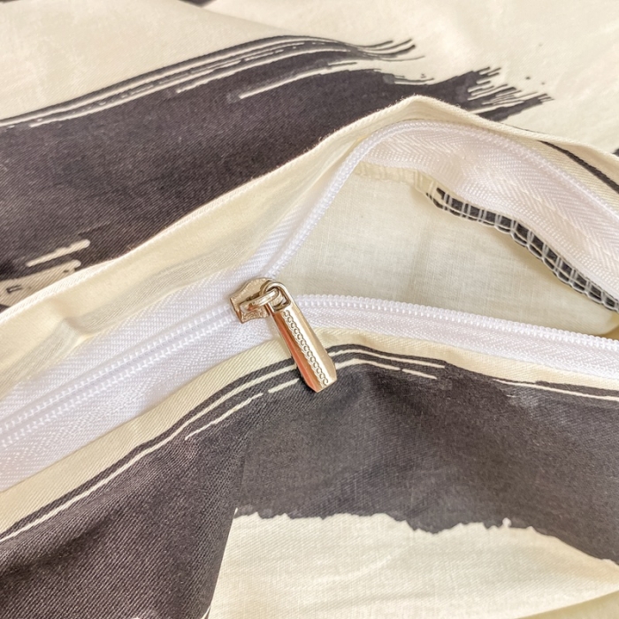 91家纺网 家纺一手货源 找家纺 吉象 2025新款全棉印花学生宿舍三件套 文艺黑