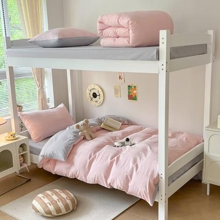 91家纺网 家纺一手货源 找家纺 桃子家居 2023新款A类60S水洗棉提花华夫格纯棉学生三件套 粉灰