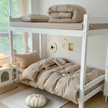 91家纺网 家纺一手货源 找家纺 桃子家居 2023新款A类60S水洗棉提花华夫格纯棉学生三件套 奶咖