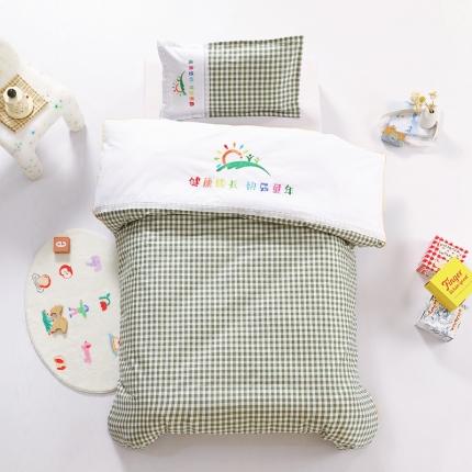 订做纯色绣花logo纯棉刺绣园标幼儿园被子三件套午睡六件套 色织格