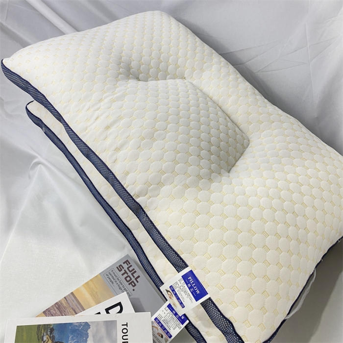 91家纺网 家纺一手货源 找家纺 拾光枕芯 2023新款3d分区透气水立方按摩颗粒柔软SPA护颈定型枕