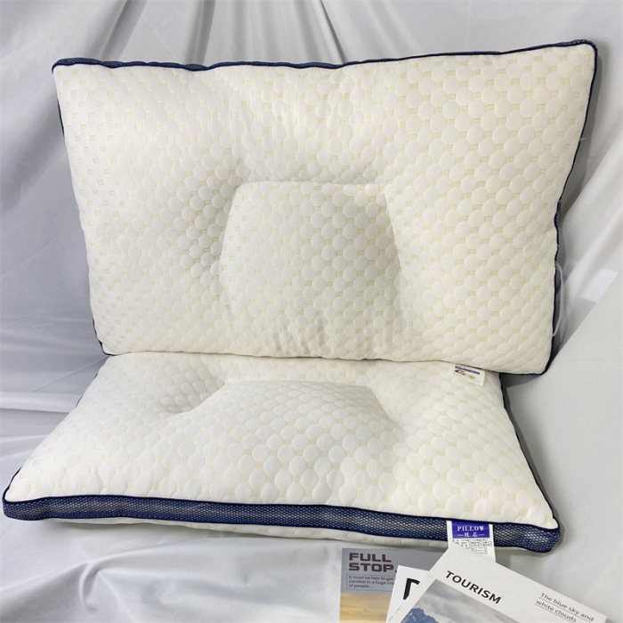 91家纺网 家纺一手货源 找家纺 拾光枕芯 2023新款3d分区透气水立方按摩颗粒柔软SPA护颈定型枕