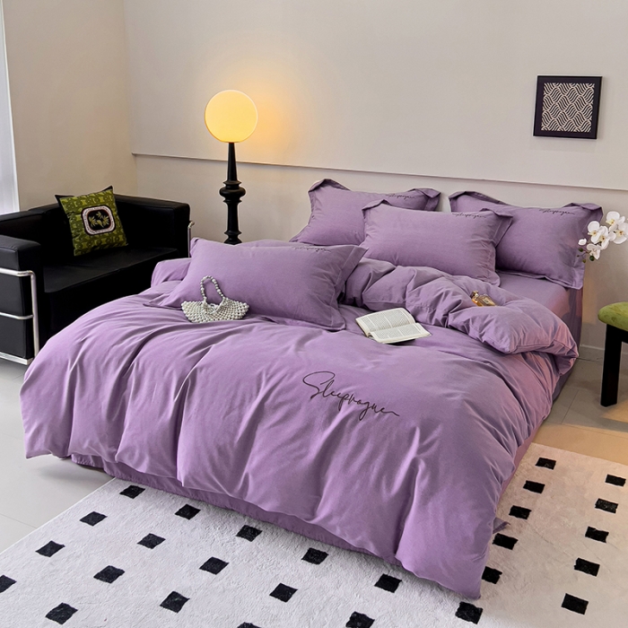 91家纺网 家纺一手货源 找家纺 品乐家纺 2023新款全棉磨毛英文字母绣系列四件套 艾丽紫