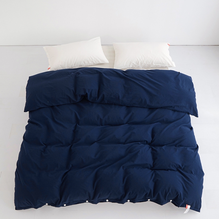 91家纺网 家纺一手货源 找家纺 安莱生活 2023新款水洗棉全棉色织高支高密纽扣款工艺单品被套 藏青