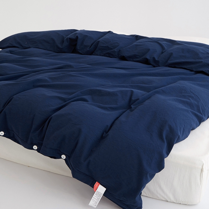 91家纺网 家纺一手货源 找家纺 安莱生活 2023新款水洗棉全棉色织高支高密纽扣款工艺单品被套 藏青