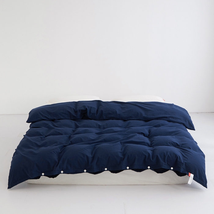 91家纺网 家纺一手货源 找家纺 安莱生活 2023新款水洗棉全棉色织高支高密纽扣款工艺单品被套 藏青