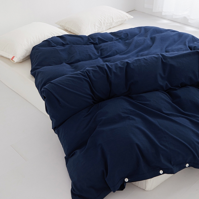 91家纺网 家纺一手货源 找家纺 安莱生活 2023新款水洗棉全棉色织高支高密纽扣款工艺单品被套 藏青