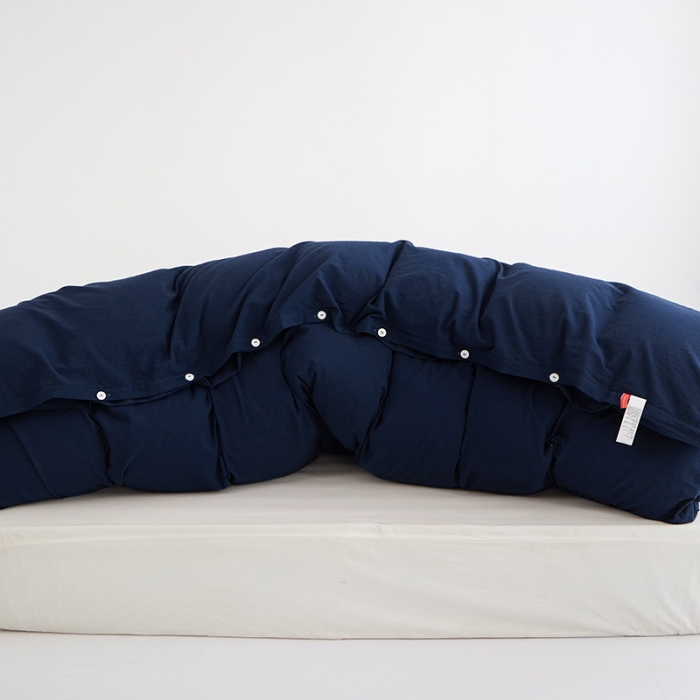 91家纺网 家纺一手货源 找家纺 安莱生活 2023新款水洗棉全棉色织高支高密纽扣款工艺单品被套 藏青