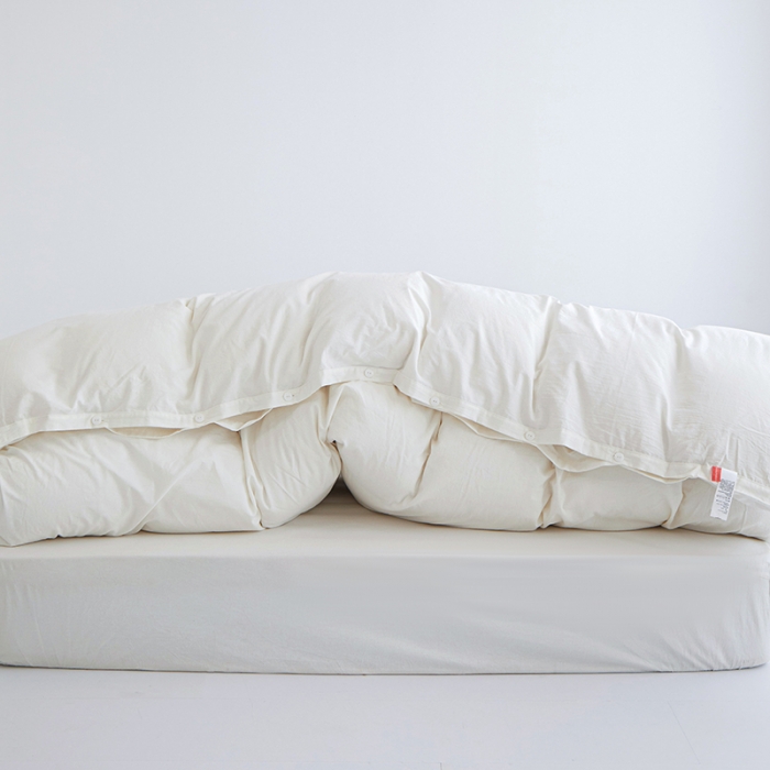 91家纺网 家纺一手货源 找家纺 安莱生活 2023新款水洗棉全棉色织高支高密纽扣款工艺单品被套 纯白