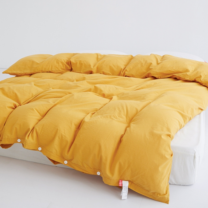 91家纺网 家纺一手货源 找家纺 安莱生活 2023新款水洗棉全棉色织高支高密纽扣款工艺单品被套 姜黄