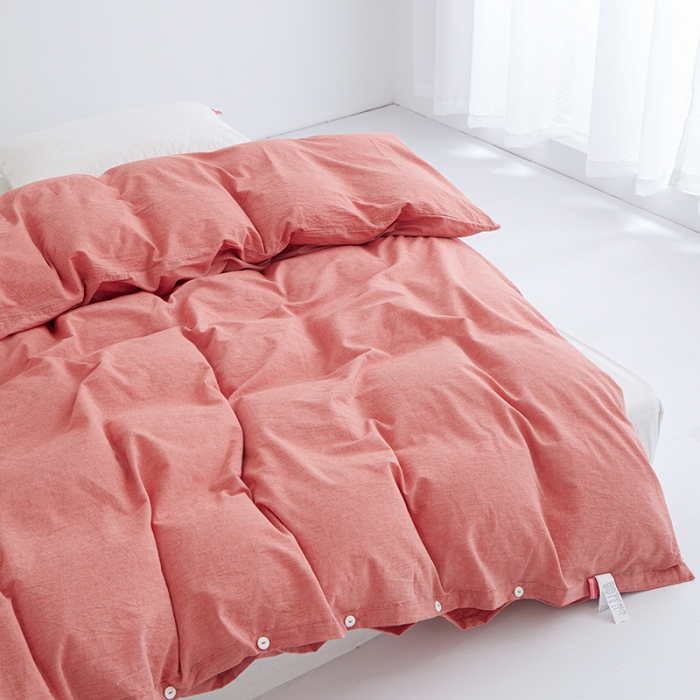 91家纺网 家纺一手货源 找家纺 安莱生活 2023新款水洗棉全棉色织高支高密纽扣款工艺单品被套 橘红