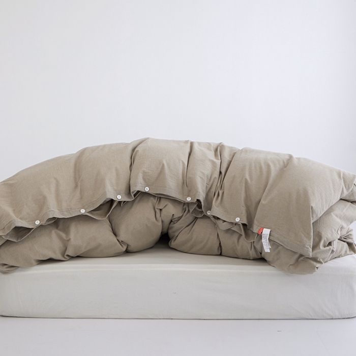 91家纺网 家纺一手货源 找家纺 安莱生活 2023新款水洗棉全棉色织高支高密纽扣款工艺单品被套 卡其