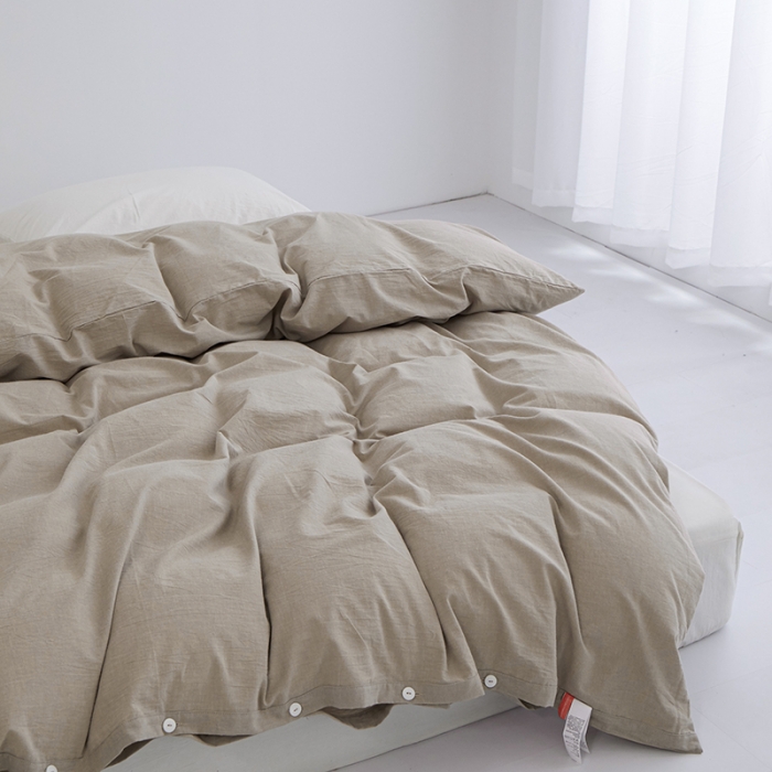 91家纺网 家纺一手货源 找家纺 安莱生活 2023新款水洗棉全棉色织高支高密纽扣款工艺单品被套 卡其