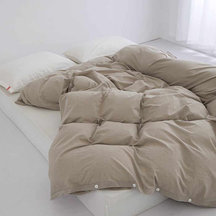 91家纺网 家纺一手货源 找家纺 安莱生活 2023新款水洗棉全棉色织高支高密纽扣款工艺单品被套 卡其