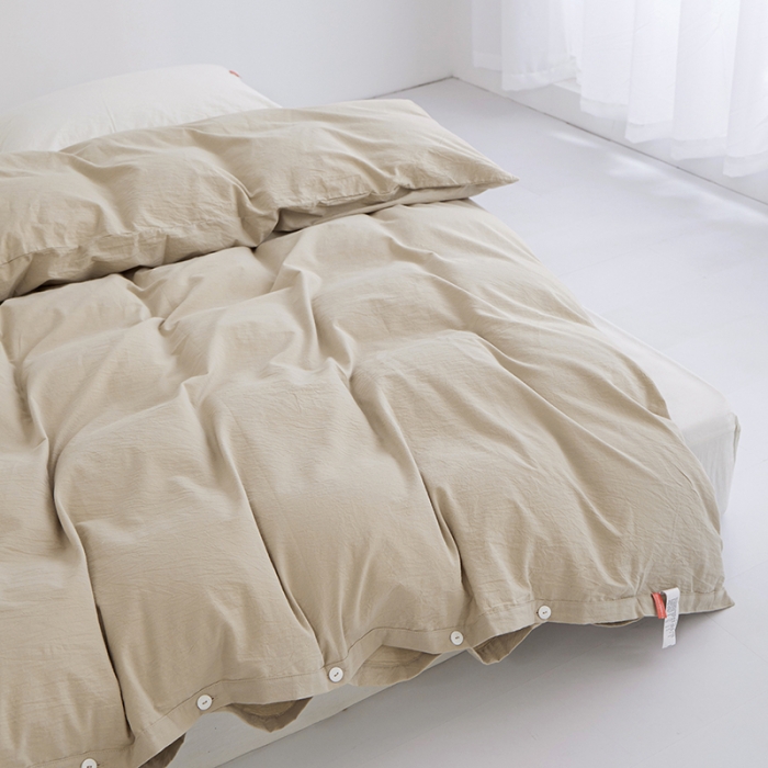 91家纺网 家纺一手货源 找家纺 安莱生活 2023新款水洗棉全棉色织高支高密纽扣款工艺单品被套 米驼