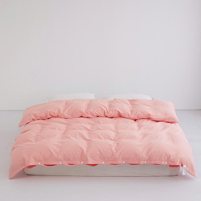 91家纺网 家纺一手货源 找家纺 安莱生活 2023新款水洗棉全棉色织高支高密纽扣款工艺单品被套 嫩粉