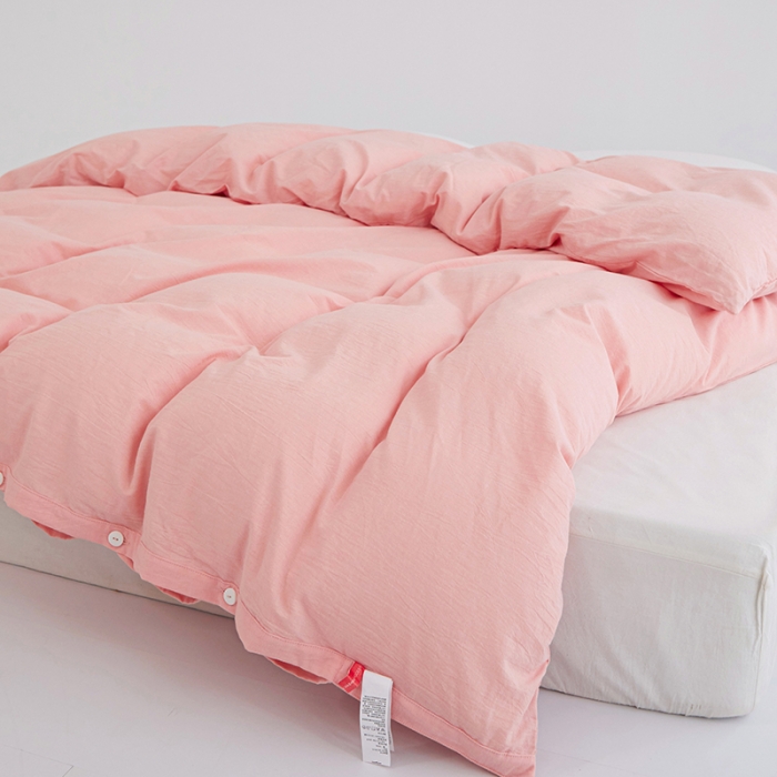 91家纺网 家纺一手货源 找家纺 安莱生活 2023新款水洗棉全棉色织高支高密纽扣款工艺单品被套 嫩粉