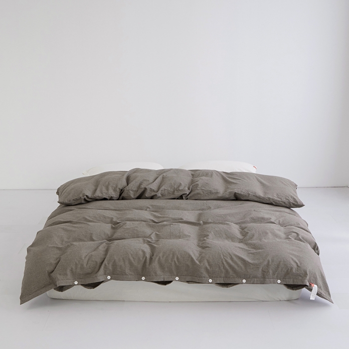 91家纺网 家纺一手货源 找家纺 安莱生活 2023新款水洗棉全棉色织高支高密纽扣款工艺单品被套 浅咖