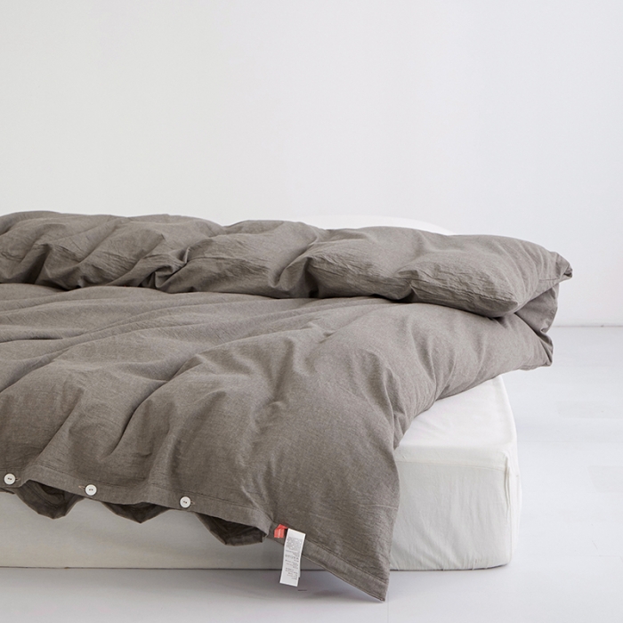 91家纺网 家纺一手货源 找家纺 安莱生活 2023新款水洗棉全棉色织高支高密纽扣款工艺单品被套 浅咖