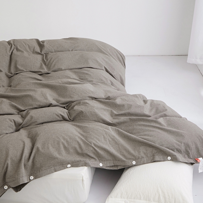 91家纺网 家纺一手货源 找家纺 安莱生活 2023新款水洗棉全棉色织高支高密纽扣款工艺单品被套 浅咖