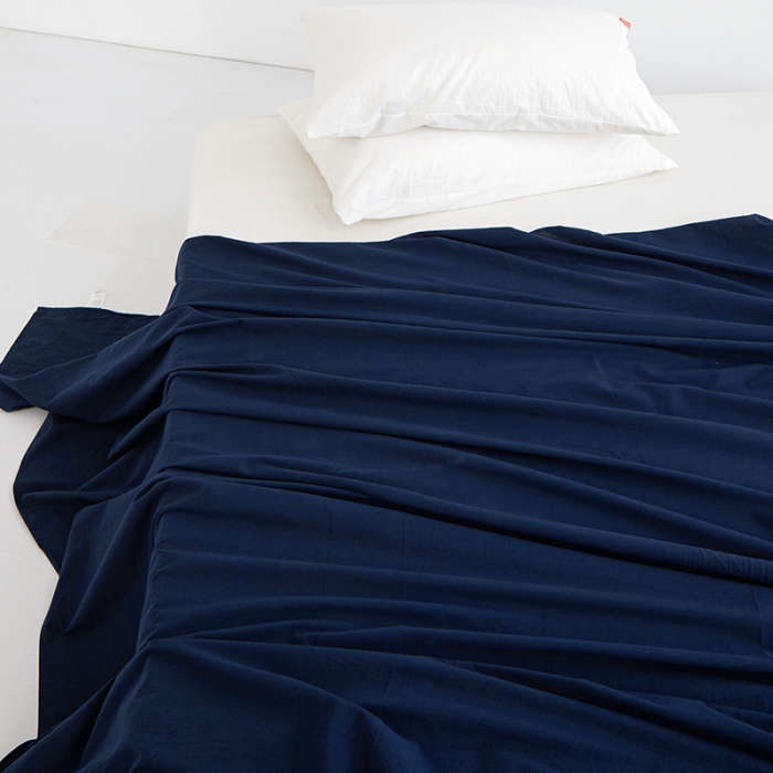 91家纺网 家纺一手货源 找家纺 安莱生活 2023新款水洗棉全棉色织高支高密纽扣款工艺单品床单 藏青