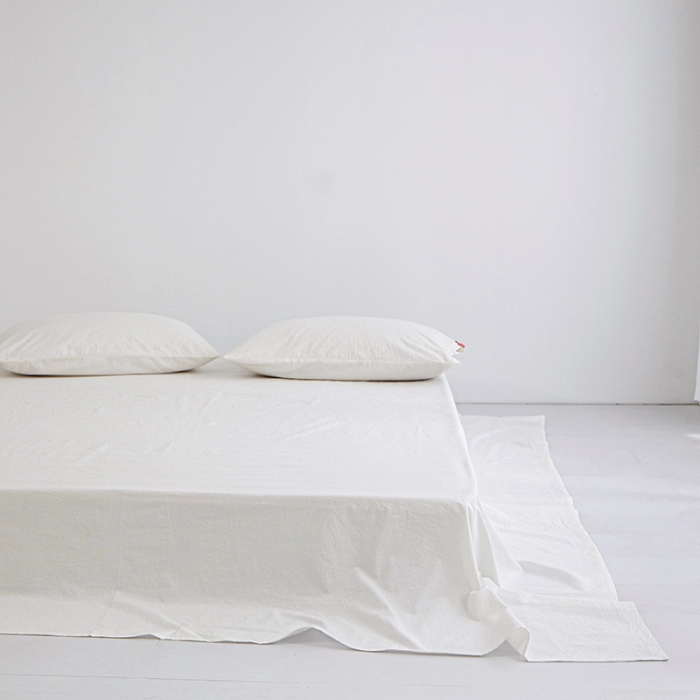 91家纺网 家纺一手货源 找家纺 安莱生活 2023新款水洗棉全棉色织高支高密纽扣款工艺单品床单 纯白