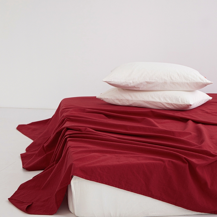 91家纺网 家纺一手货源 找家纺 安莱生活 2023新款水洗棉全棉色织高支高密纽扣款工艺单品床单 大红