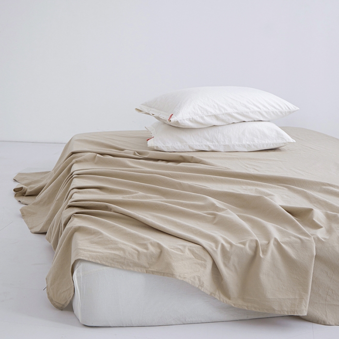 91家纺网 家纺一手货源 找家纺 安莱生活 2023新款水洗棉全棉色织高支高密纽扣款工艺单品床单 米驼