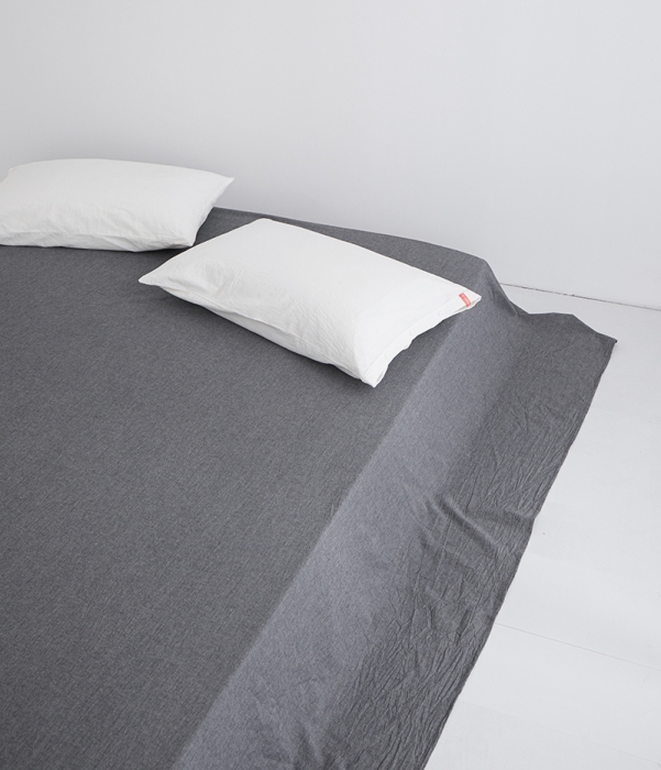 91家纺网 家纺一手货源 找家纺 安莱生活 2023新款水洗棉全棉色织高支高密纽扣款工艺单品床单 深灰