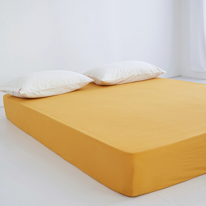 91家纺网 家纺一手货源 找家纺 安莱生活 2023新款水洗棉全棉色织高支高密纽扣款工艺单品床笠 姜黄