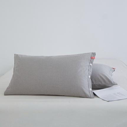 91家纺网 家纺一手货源 找家纺 （总）安莱生活 2023新款水洗棉全棉色织高支高密纽扣款工艺单品枕套