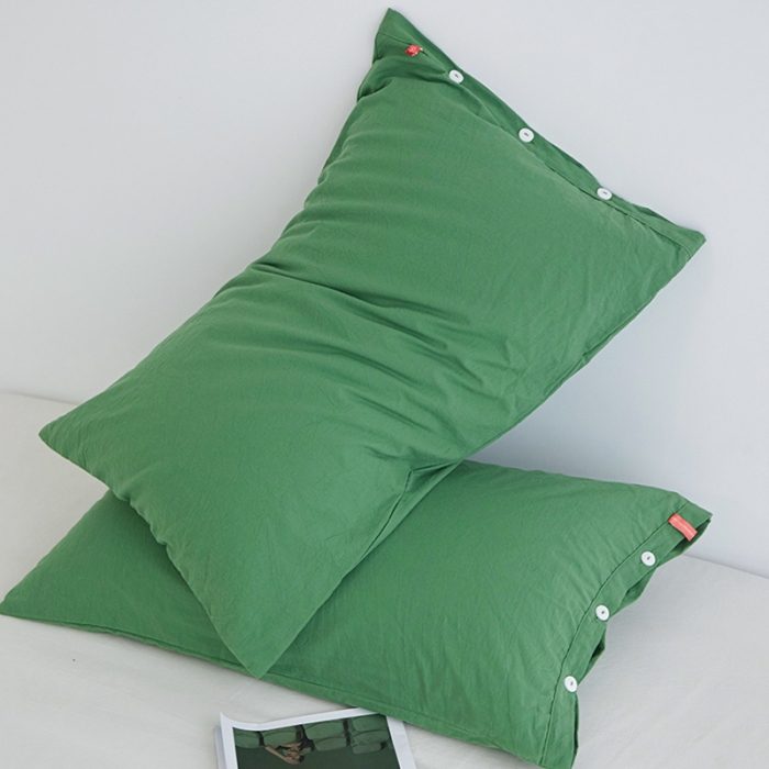 91家纺网 家纺一手货源 找家纺 安莱生活 2023新款水洗棉全棉色织高支高密纽扣款工艺单品枕套 军绿