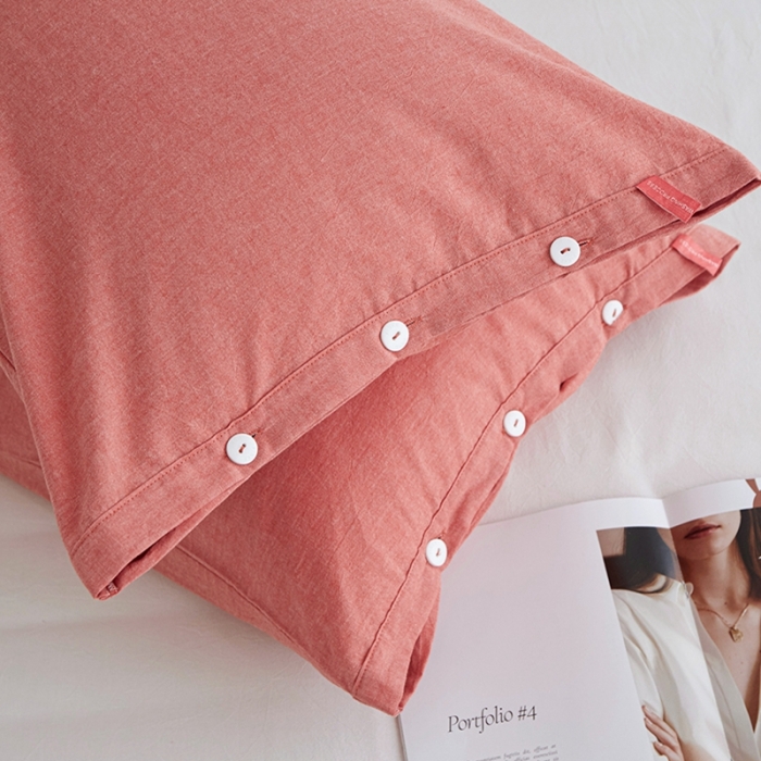 91家纺网 家纺一手货源 找家纺 安莱生活 2023新款水洗棉全棉色织高支高密纽扣款工艺单品枕套 橘红