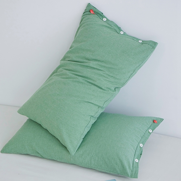 91家纺网 家纺一手货源 找家纺 安莱生活 2023新款水洗棉全棉色织高支高密纽扣款工艺单品枕套 嫩绿