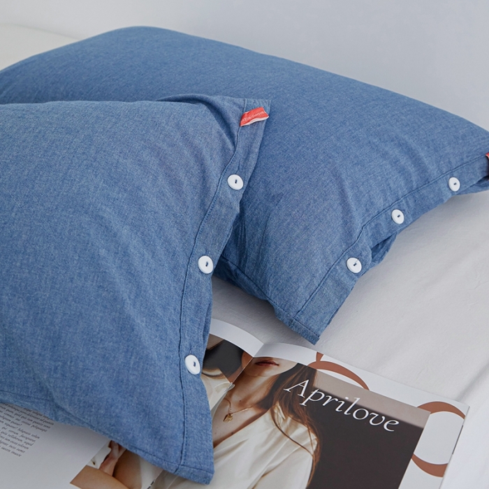 91家纺网 家纺一手货源 找家纺 安莱生活 2023新款水洗棉全棉色织高支高密纽扣款工艺单品枕套 深蓝