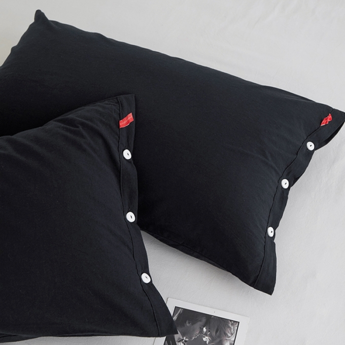 91家纺网 家纺一手货源 找家纺 安莱生活 2023新款水洗棉全棉色织高支高密纽扣款工艺单品枕套 炭黑