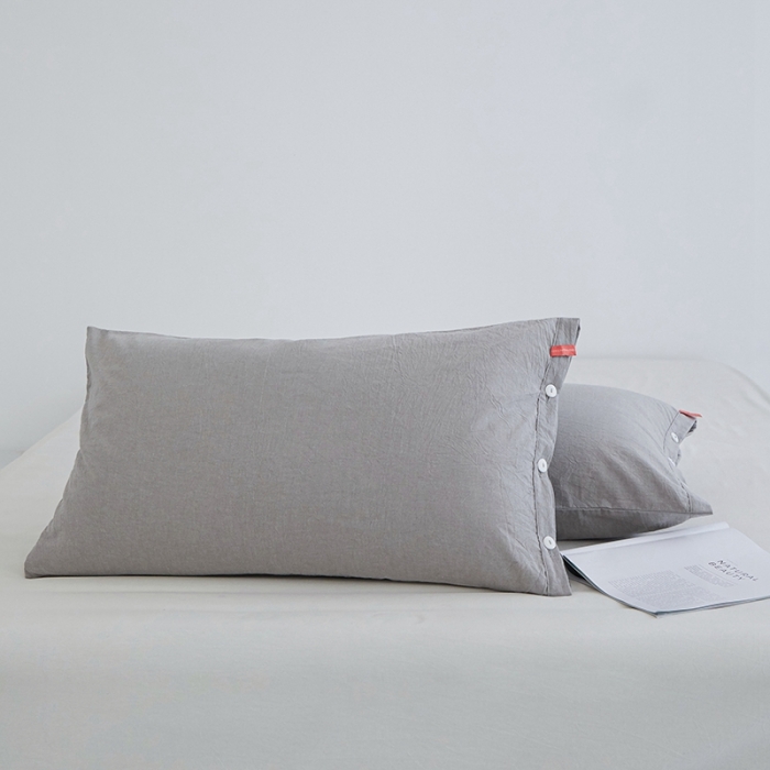 91家纺网 家纺一手货源 找家纺 安莱生活 2023新款水洗棉全棉色织高支高密纽扣款工艺单品枕套 银灰