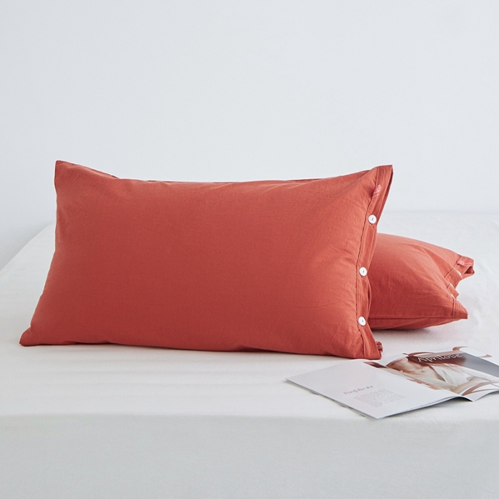 91家纺网 家纺一手货源 找家纺 安莱生活 2023新款水洗棉全棉色织高支高密纽扣款工艺单品枕套 砖红