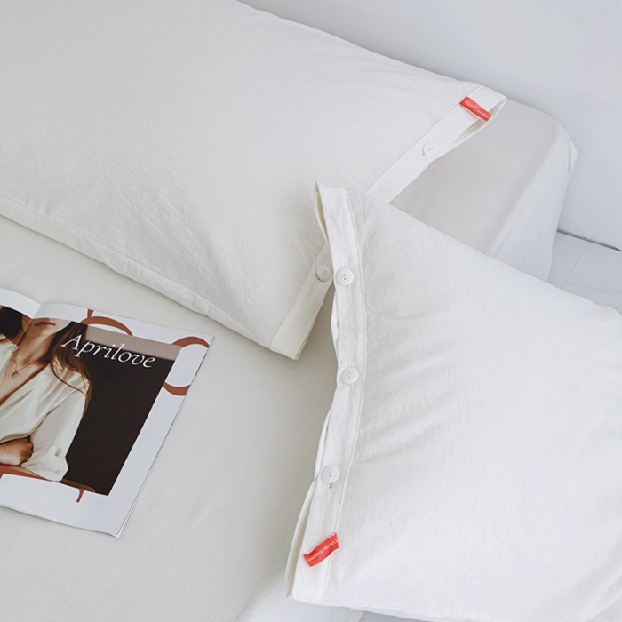 91家纺网 家纺一手货源 找家纺 安莱生活 2023新款水洗棉全棉色织高支高密纽扣款工艺单品枕套 纯白