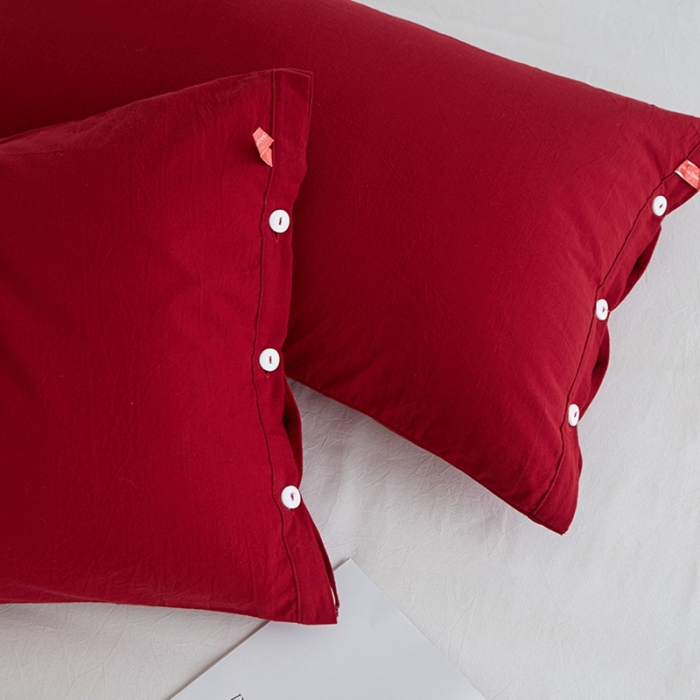 91家纺网 家纺一手货源 找家纺 安莱生活 2023新款水洗棉全棉色织高支高密纽扣款工艺单品枕套 大红