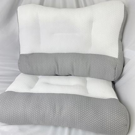 91家纺网 家纺一手货源 找家纺 （总）拾光枕芯 2023新款透气反牵引颈椎分区护颈高克重枕