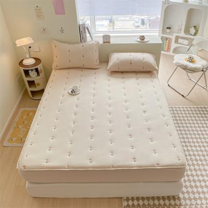 91家纺网 家纺一手货源 找家纺 居眠 2023新款A类大豆刺绣小清新床笠 郁金香-奶咖