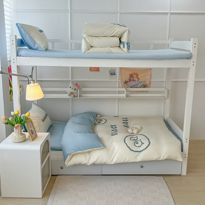 91家纺网 家纺一手货源 找家纺 眠帛 2023新款水洗棉毛巾绣煤球系列学生三件套六件套 煤球繁星蓝