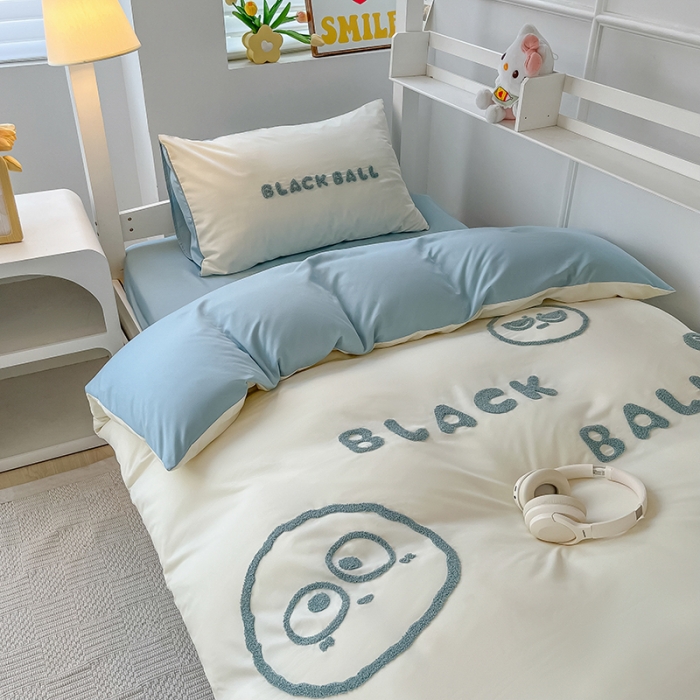 91家纺网 家纺一手货源 找家纺 眠帛 2023新款水洗棉毛巾绣煤球系列学生三件套六件套 煤球繁星蓝