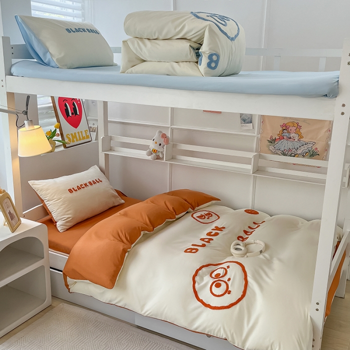 91家纺网 家纺一手货源 找家纺 眠帛 2023新款水洗棉毛巾绣煤球系列学生三件套六件套 煤球焦糖