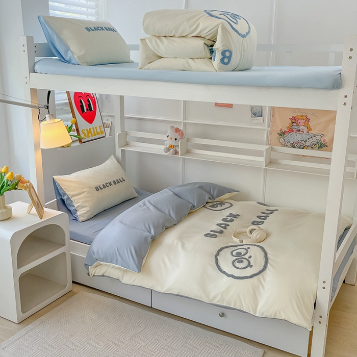 91家纺网 家纺一手货源 找家纺 眠帛 2023新款水洗棉毛巾绣煤球系列学生三件套六件套 煤球蓝灰