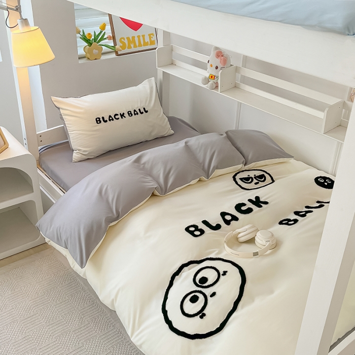 91家纺网 家纺一手货源 找家纺 眠帛 2023新款水洗棉毛巾绣煤球系列学生三件套六件套 煤球浅灰